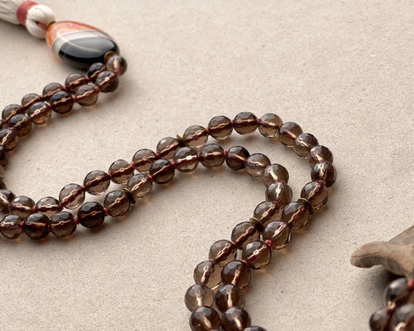 BALANCED HEALING : smoky quartz + agate mala