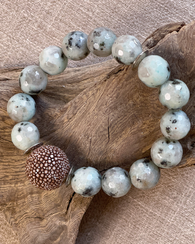 faceted kiwi jasper + skate skin bracelet